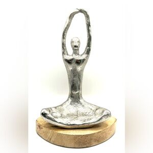 Abstract Yoga Meditation Sculpture Modern Metal Figurine Home Decor